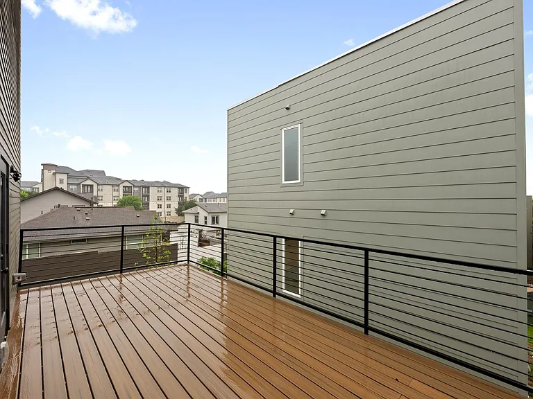 2309 Montopolis Dr #7 — Photo 14