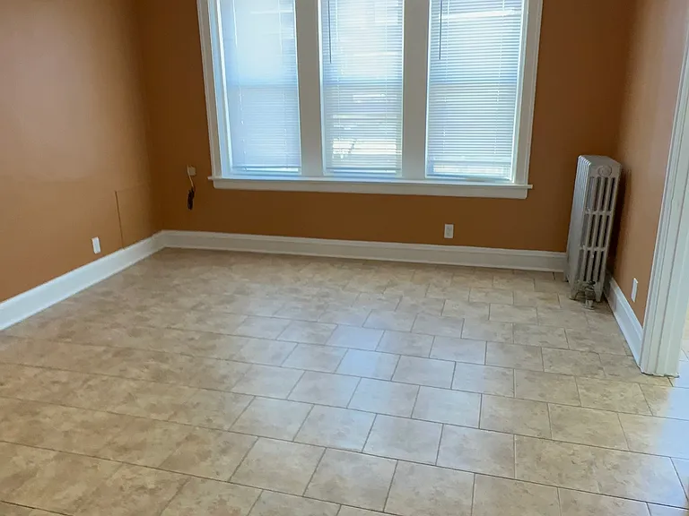 3140 W 59th St #204 — Photo 2