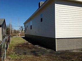 3rd image of 4330 Dreux St