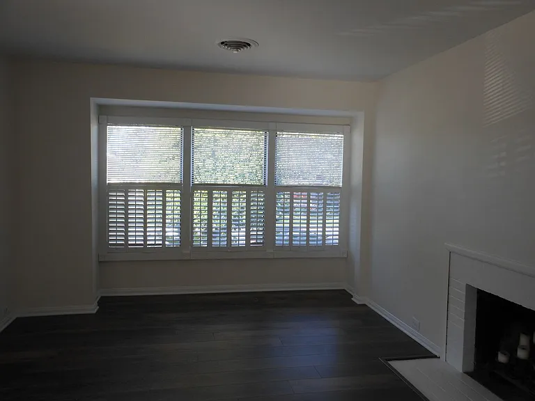 8340 Chase Ave — Photo 12