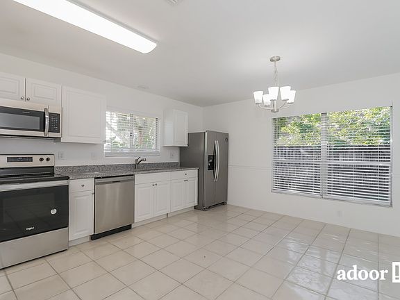 3rd image of 5953 Birchwood Dr