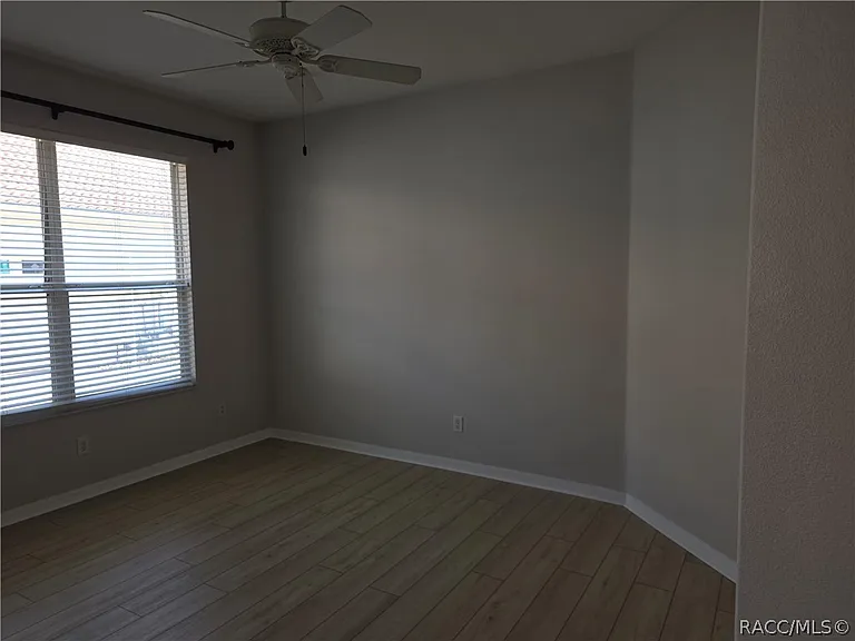 1641 N Shadowview Path — Photo 25