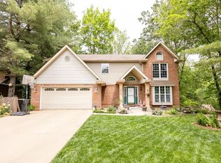 208 Clearwater Dr, Belleville, IL