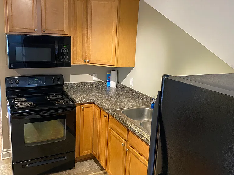 511 N Pine St #3 — Photo 13
