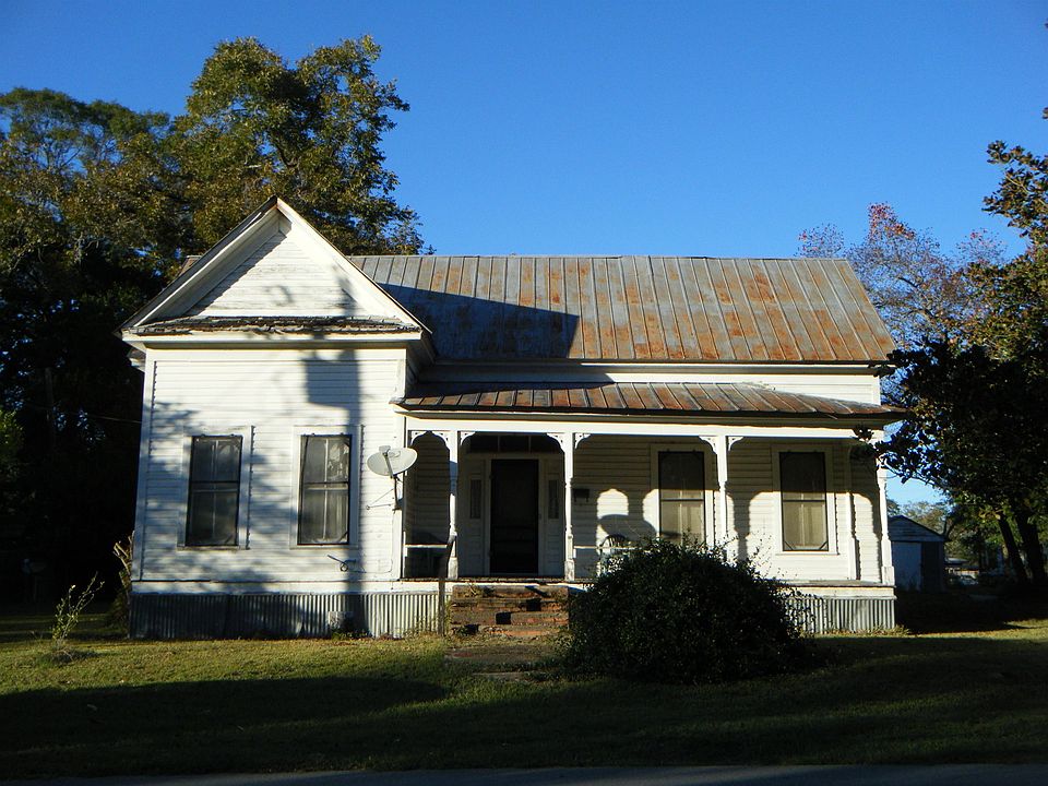 1st image of 602 W Harris St