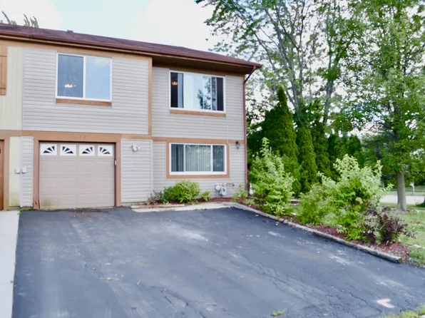 1873 Whaler Ln, Hanover Park, IL 60133