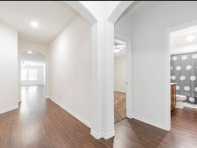 3137 Honeycomb Way — Photo 5