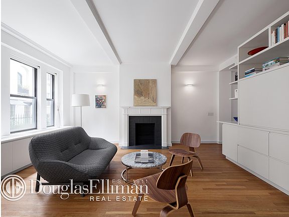 2nd image of 114 E 84th St APT 2C