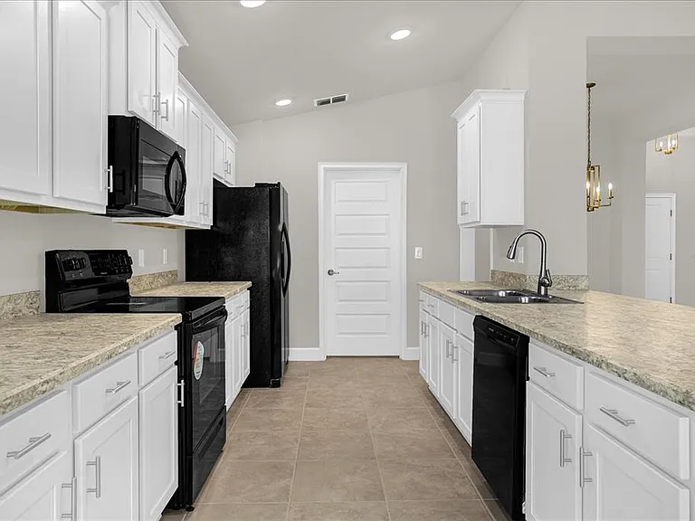 671 Tanaro Ln — Photo 8