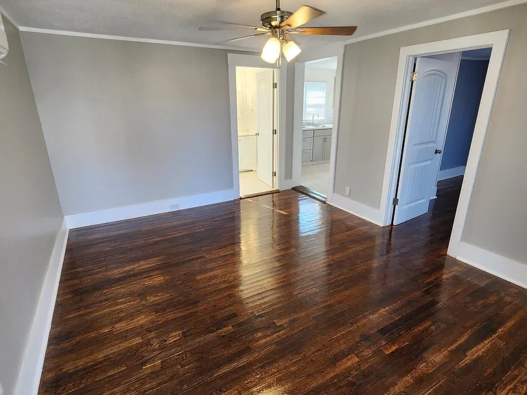 714B S Market St #B — Photo 1