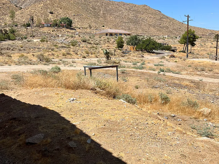 Buena Vista St — Photo 30