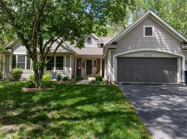 7038 Bentley Dr, Gurnee, IL 60031