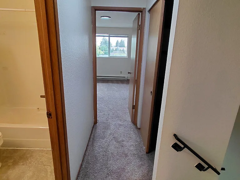 2426 Madison Ave SE #3 — Photo 6