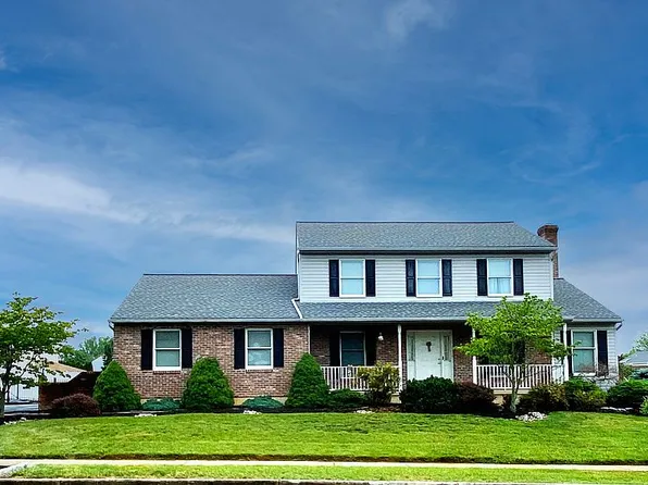 5185 Long Dr, Bethlehem, PA 18020