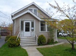 519 North Ave, Waukegan, IL 60085