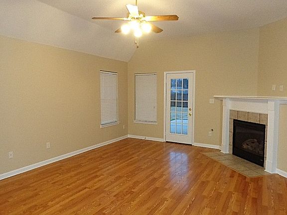 4th image of 5928 Stafford Dr