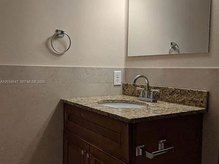 4015 W McNab Rd #D210 — Photo 18