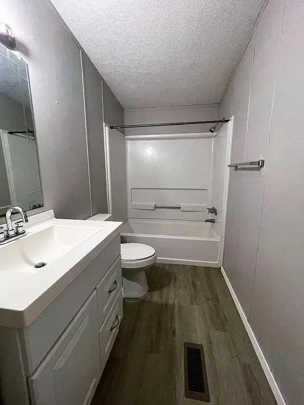 4 bed, 1848 sqft, $1,600 — Photo 4