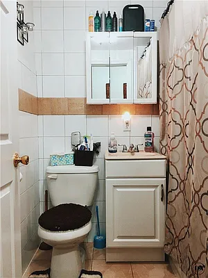 Rented by DSA Realty | media 19