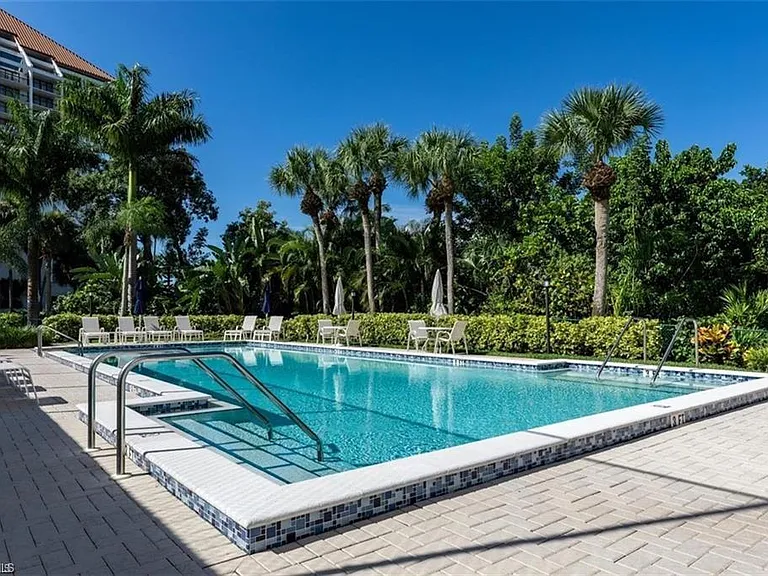 5501 Heron Point Dr #1203 — Photo 25