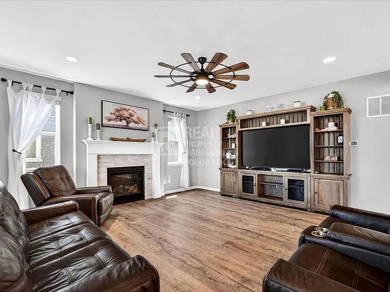 5176 Ditmars Trl — Photo 10