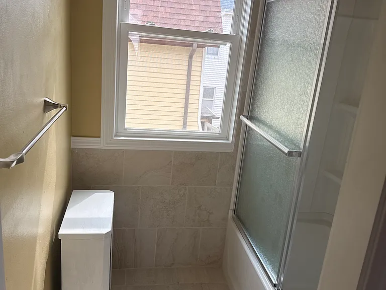 156-158 Sycamore St #2 — Photo 8