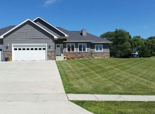 205 Hill Rose Ln, Jefferson, IA 50129
