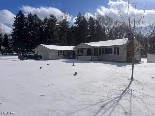 8195 N Palmyra Rd, Canfield, OH 44406
