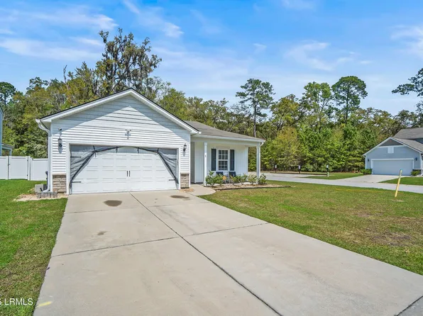 2 Pacolet Ln, Beaufort, SC 29906