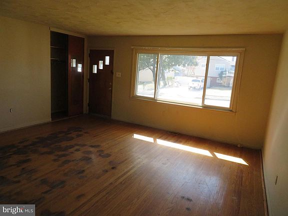 5th image of 1736 Pittman Ave