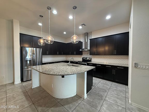 4th image of 6409 S 47TH Drive