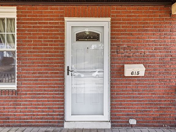 5th image of 615 Roosevelt Ave