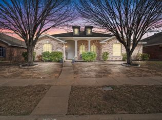 1624 Ambercrest Dr, Lancaster, TX 75146