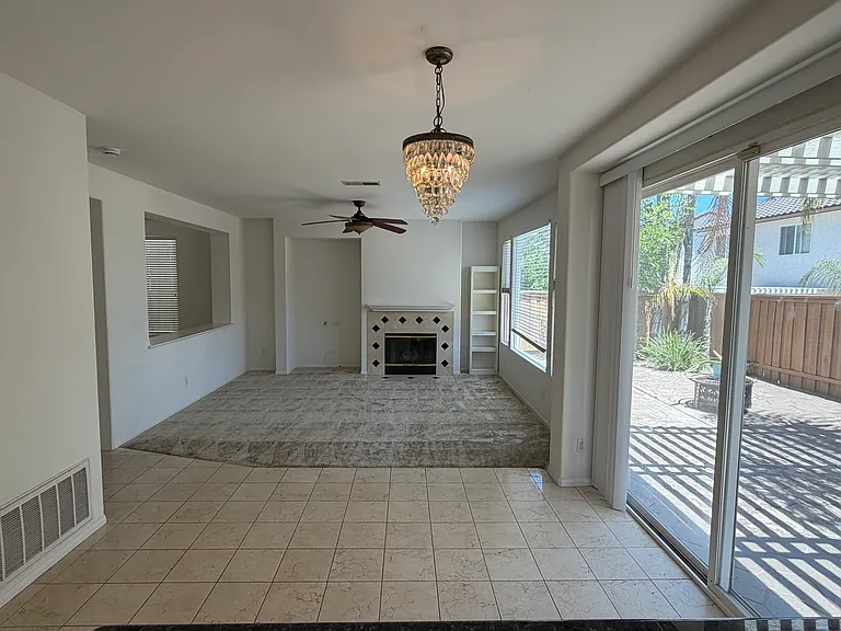 Dinning/Family room