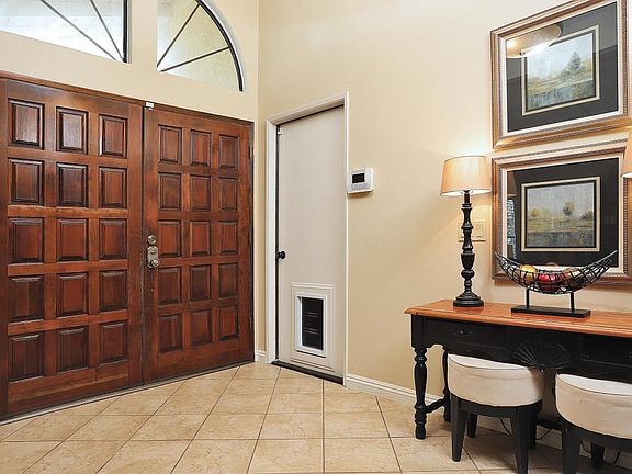 Entry way