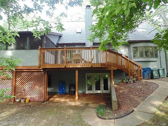 2nd image of 27 Northwoods Trl