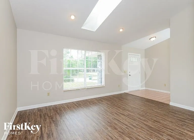 3103 Branchville Dr — Photo 3