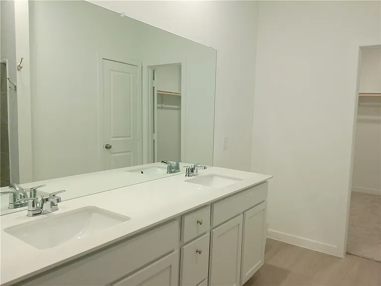 7842 Thor Dr — Photo 15