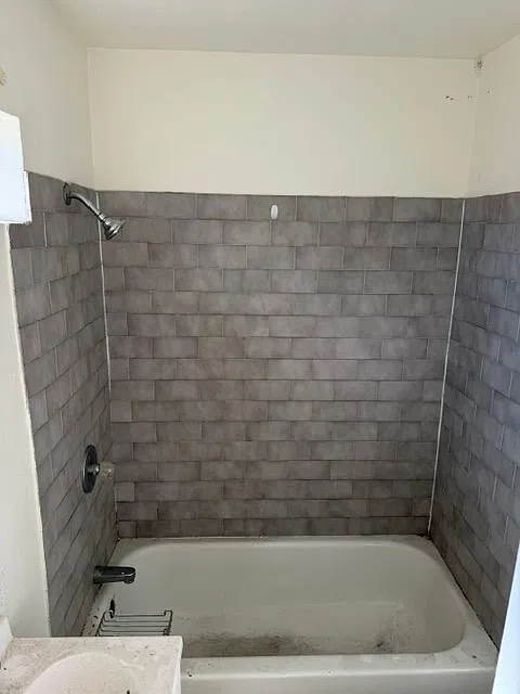 3 bed, 1100 sqft, $2,800 — Photo 2