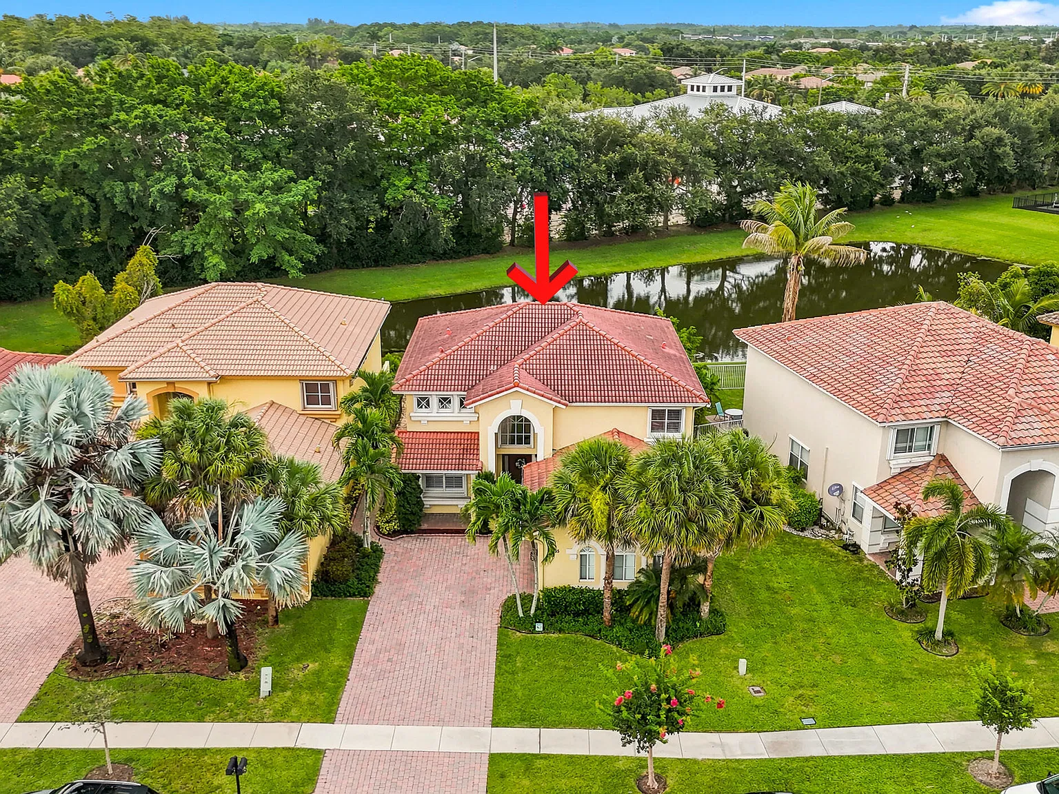 4 bed, 3.0 bath, 2715 sqft, $4,800 — Photo 3