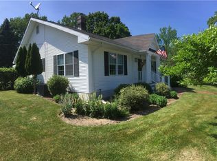 96 Featherbed Ln, North Kingstown, RI 02852