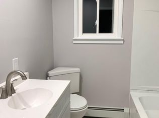 68 Keeler Dr, Albany, NY 12208