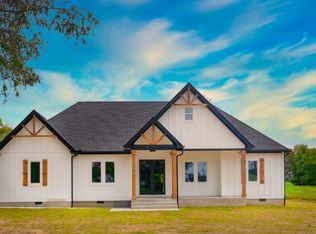 6748 Woodbury Hwy, Manchester, TN 37355