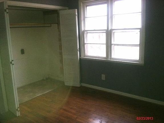 2nd image of 406 N Woodland Dr