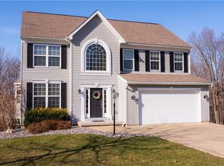 162 Weathervane Dr, Slippery Rock, PA 16057