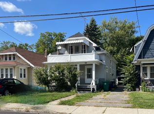 2858 McKoon Ave #1, Niagara Falls, NY 14305