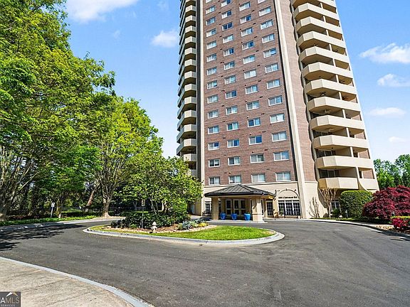 2nd image of 1501 Clairmont Rd APT 224