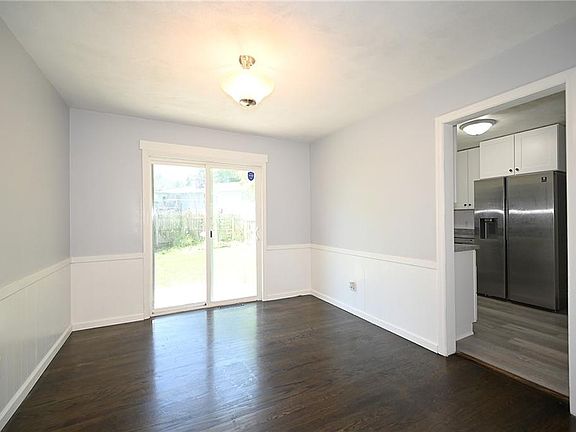 5th image of 8100 Oakland Ave