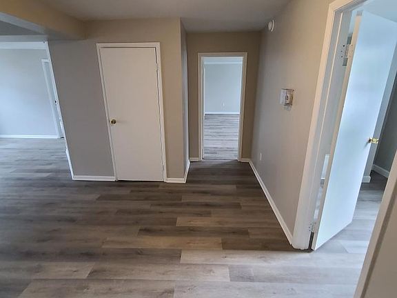 5th image of 37 Lawrence St #39-1