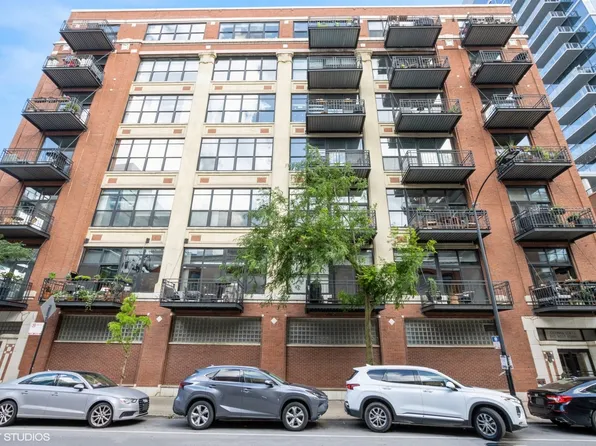 843 W Adams St APT 502, Chicago, IL 60607